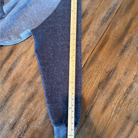 Volcom Blue Two Toned Hooded Men’s Sweatshirt Size L - Picture 5 of 10